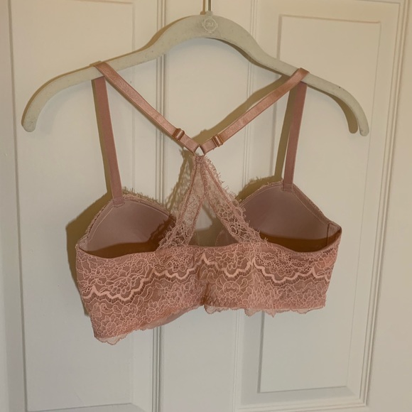 Victoria’s Secret front close bra - Picture 2 of 11